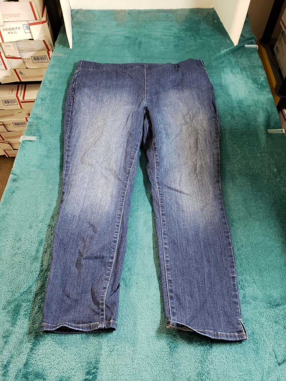 NYDJ Jeans Size 14 Petite Womens Blue Stretch Pants Mid Rise Pull On Cropped